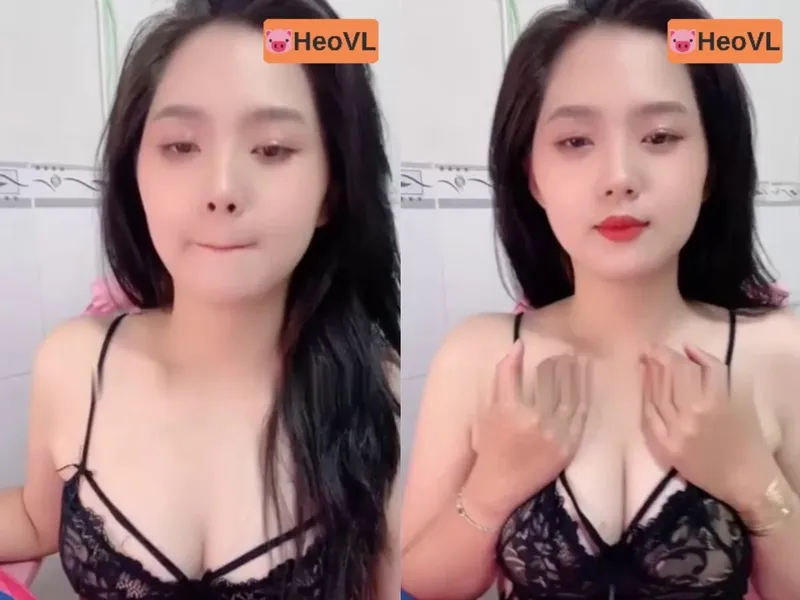 Em ghệ răng khểnh khoe cậu bé tròn trắng